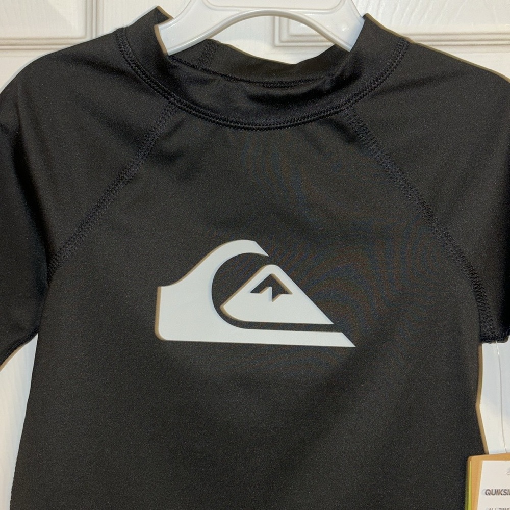 NWT Toddler Boys Quiksilver All Time Short Sleeve Rashguard SPF 50 Size 3 Black - Picture 5 of 6